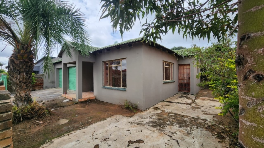 3 Bedroom Property for Sale in Madiba Park Limpopo