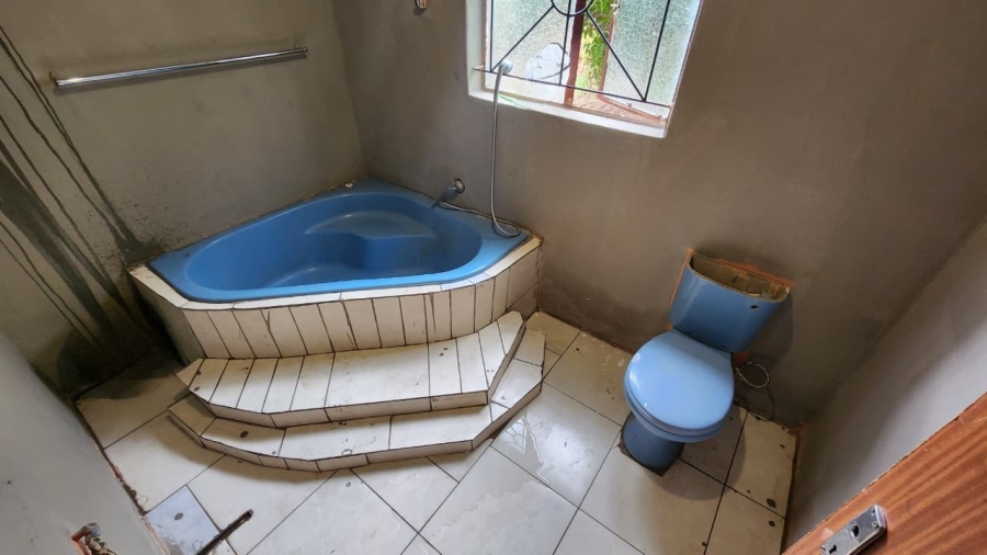 3 Bedroom Property for Sale in Madiba Park Limpopo