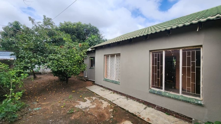 3 Bedroom Property for Sale in Madiba Park Limpopo