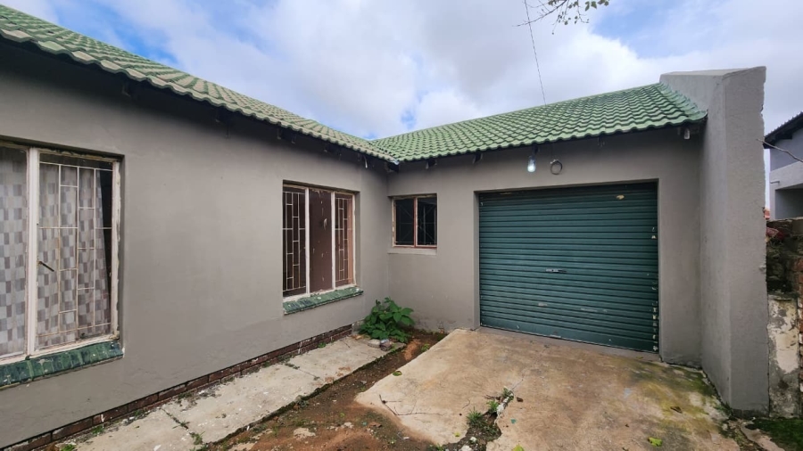 3 Bedroom Property for Sale in Madiba Park Limpopo
