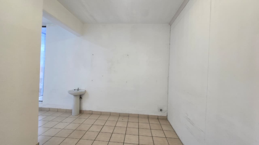 To Let Commercial Property for Rent in Polokwane Central Limpopo