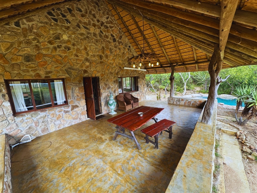 2 Bedroom Property for Sale in Lissataba Private Nature Reserve Limpopo