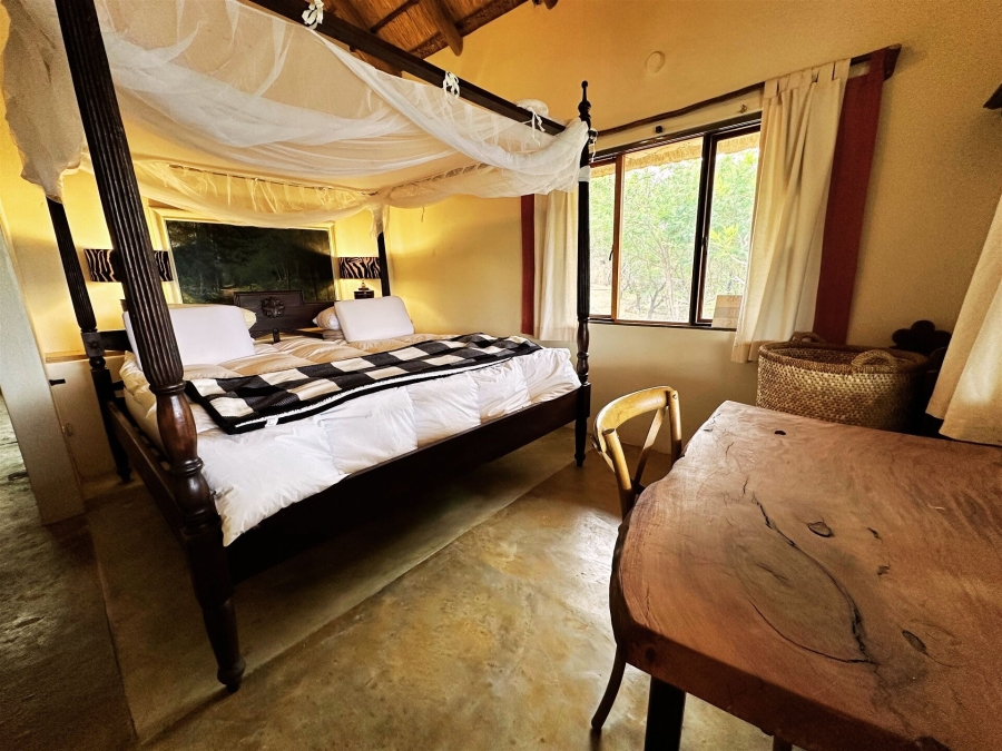 2 Bedroom Property for Sale in Lissataba Private Nature Reserve Limpopo