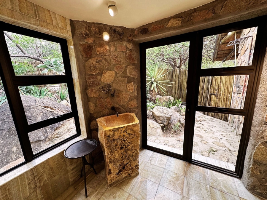 2 Bedroom Property for Sale in Lissataba Private Nature Reserve Limpopo