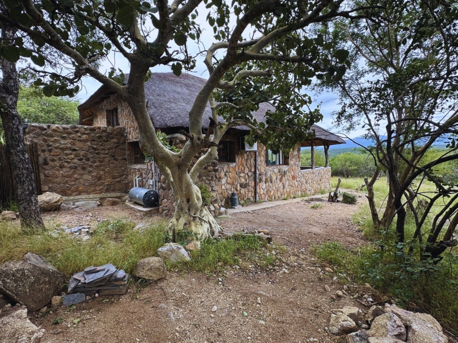 2 Bedroom Property for Sale in Lissataba Private Nature Reserve Limpopo