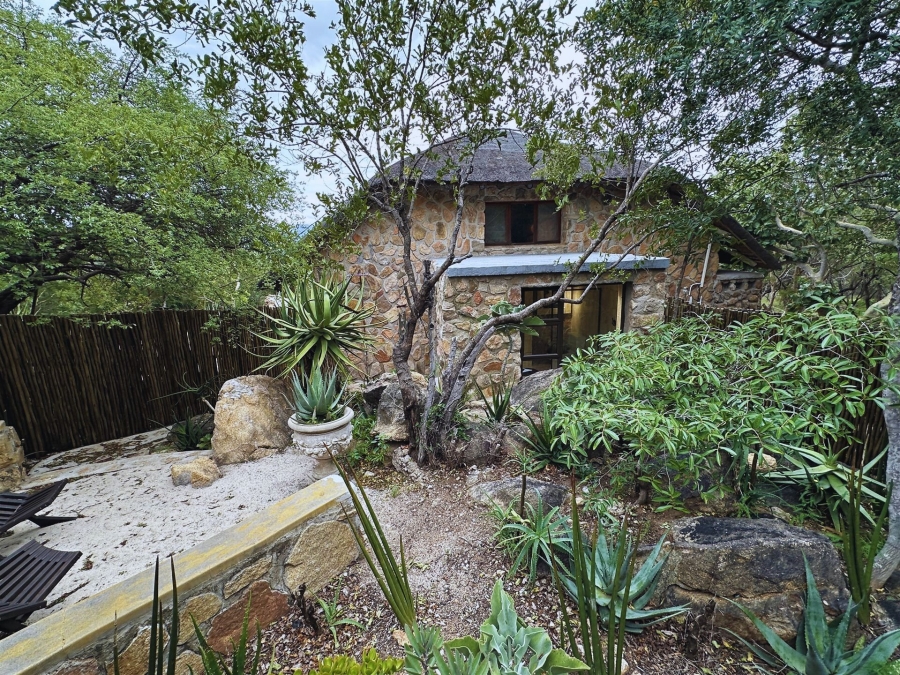 2 Bedroom Property for Sale in Lissataba Private Nature Reserve Limpopo