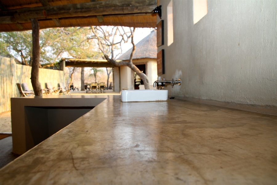 6 Bedroom Property for Sale in Ndlovumzi Limpopo