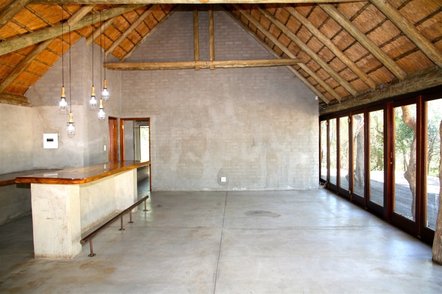6 Bedroom Property for Sale in Ndlovumzi Limpopo