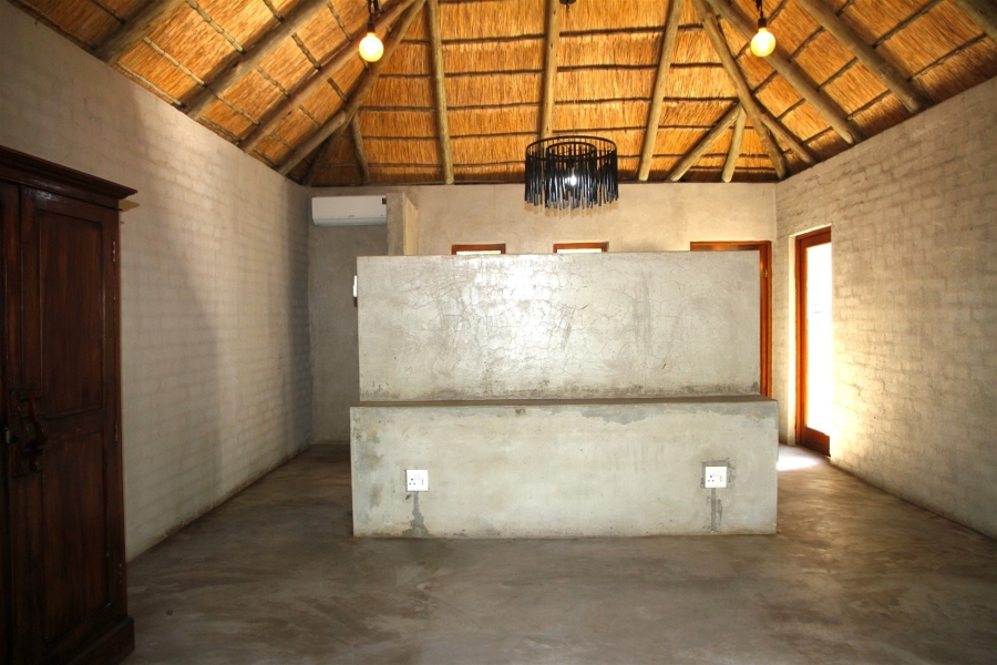 6 Bedroom Property for Sale in Ndlovumzi Limpopo