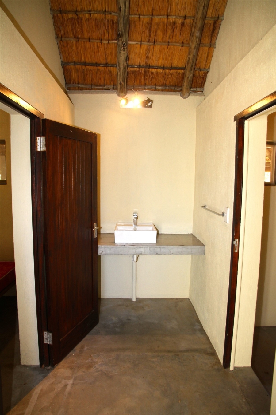 6 Bedroom Property for Sale in Ndlovumzi Limpopo