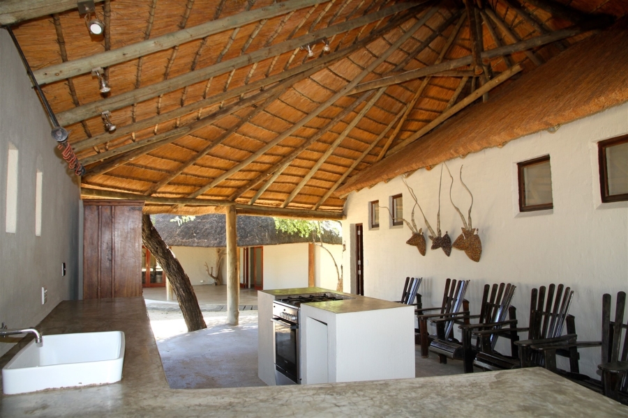 6 Bedroom Property for Sale in Ndlovumzi Limpopo