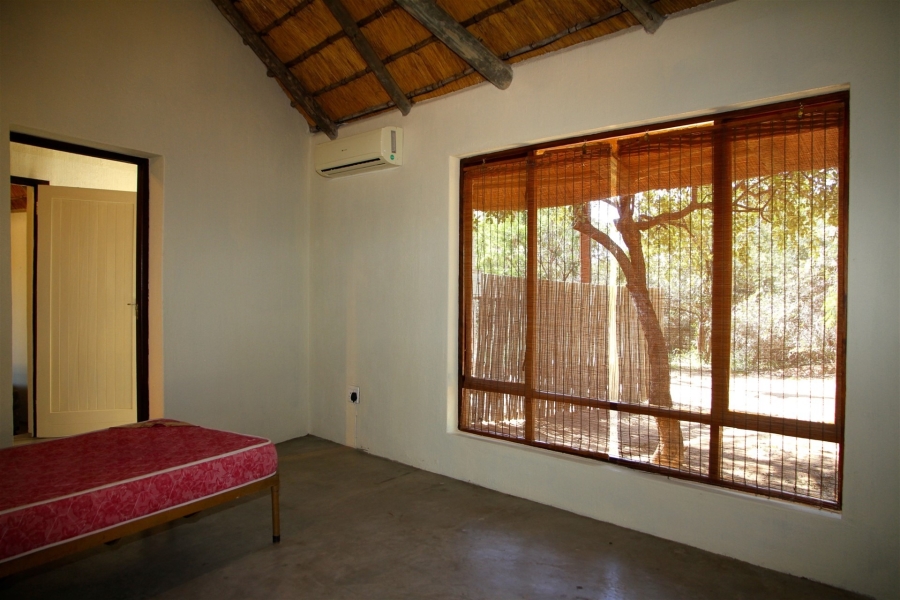 6 Bedroom Property for Sale in Ndlovumzi Limpopo