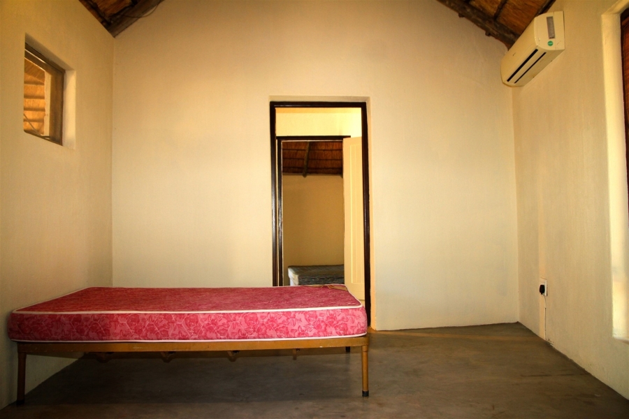 6 Bedroom Property for Sale in Ndlovumzi Limpopo