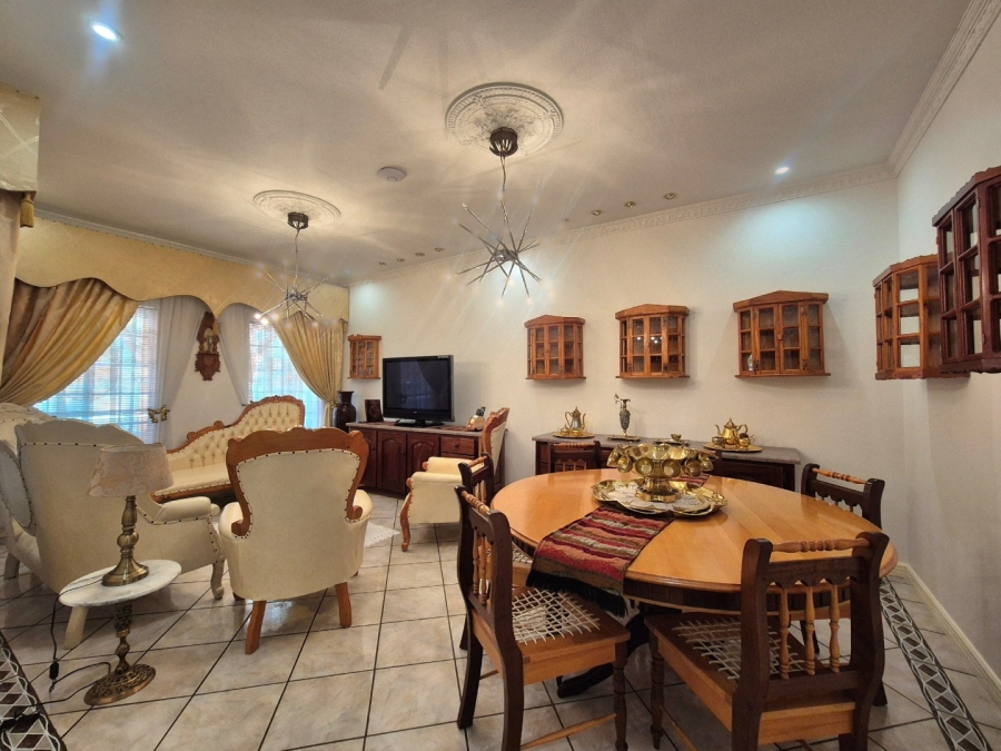 6 Bedroom Property for Sale in Mookgopong Rural Limpopo