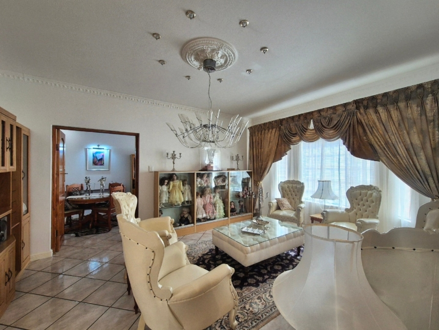 6 Bedroom Property for Sale in Mookgopong Rural Limpopo