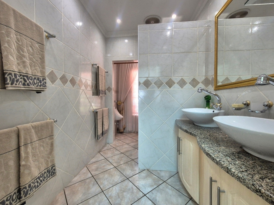 6 Bedroom Property for Sale in Mookgopong Rural Limpopo
