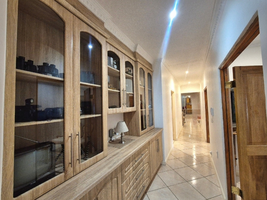 6 Bedroom Property for Sale in Mookgopong Rural Limpopo