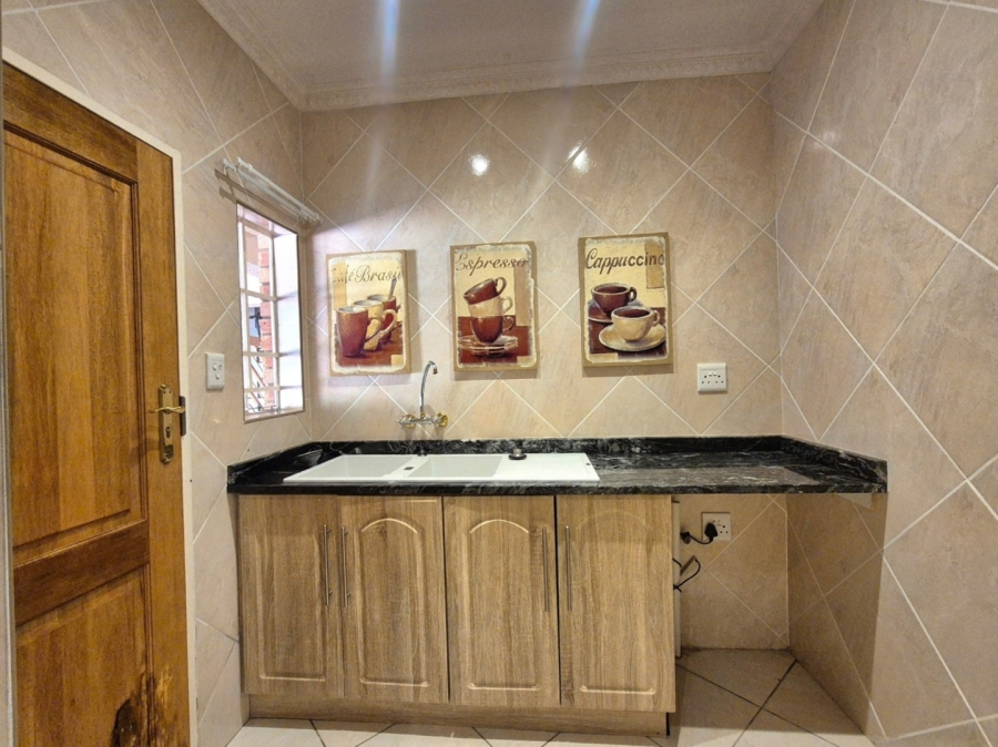 6 Bedroom Property for Sale in Mookgopong Rural Limpopo