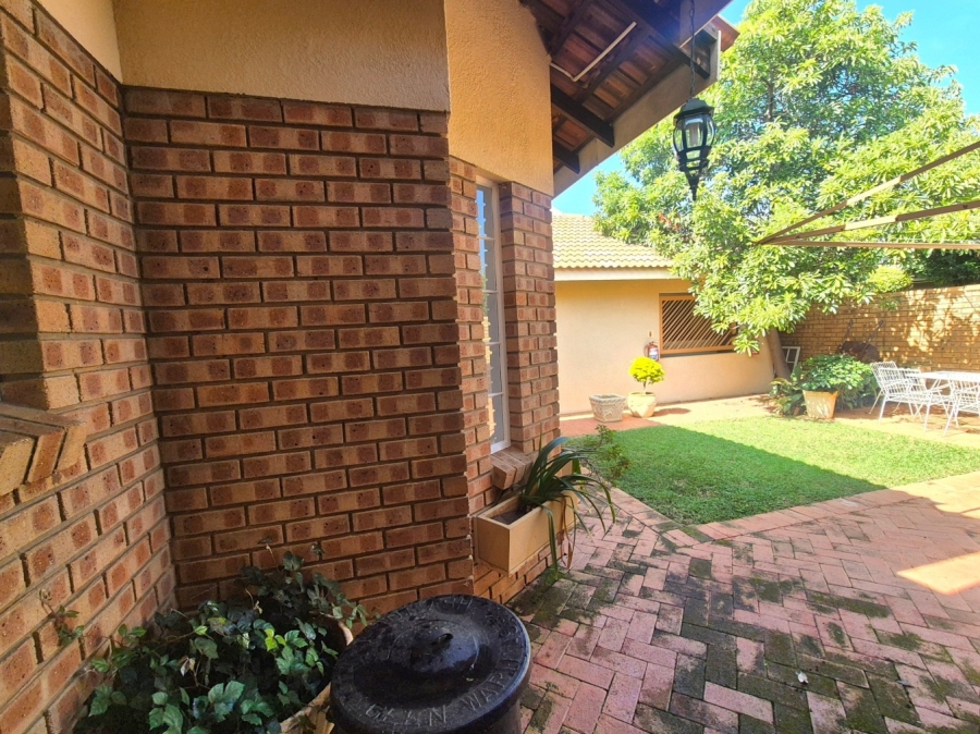 6 Bedroom Property for Sale in Mookgopong Rural Limpopo