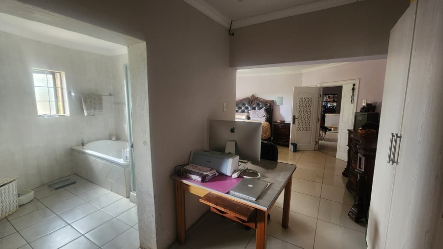3 Bedroom Property for Sale in Myngenoegen A H Limpopo