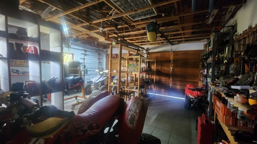 3 Bedroom Property for Sale in Myngenoegen A H Limpopo