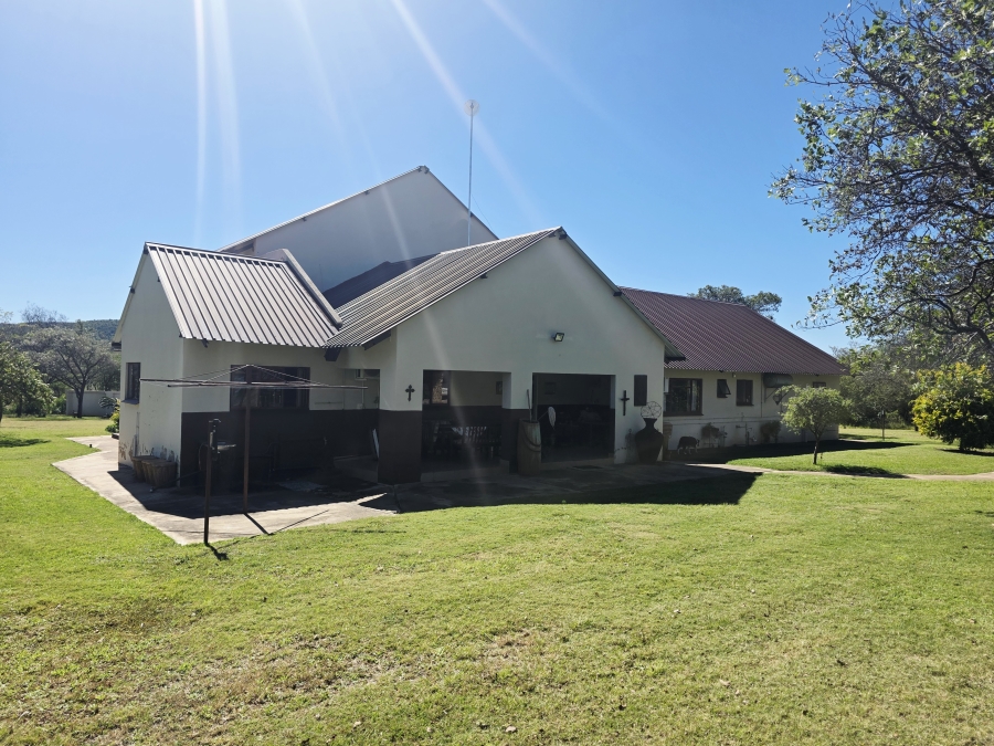 4 Bedroom Property for Sale in Buffelsdoorns AH Limpopo