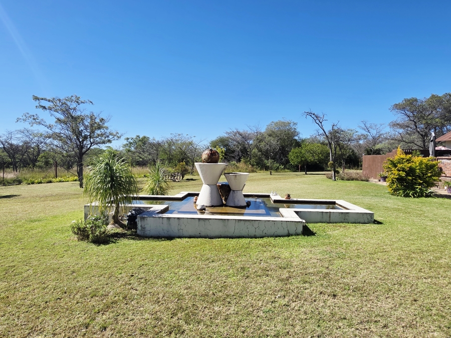 4 Bedroom Property for Sale in Buffelsdoorns AH Limpopo