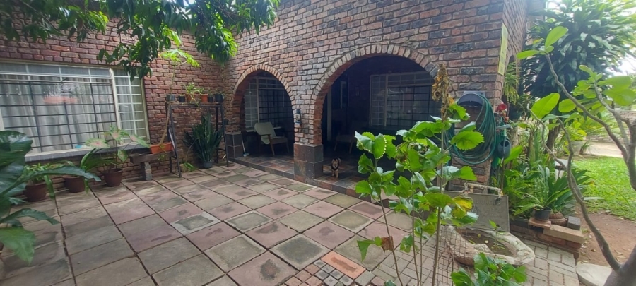 5 Bedroom Property for Sale in Phalaborwa Limpopo
