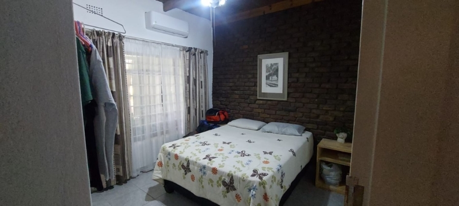 5 Bedroom Property for Sale in Phalaborwa Limpopo