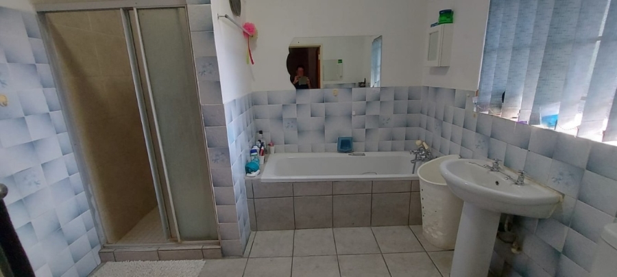 5 Bedroom Property for Sale in Phalaborwa Limpopo