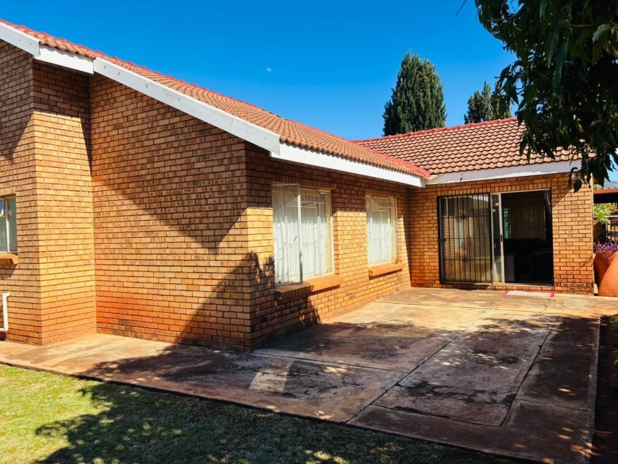 4 Bedroom Property for Sale in Chroompark Limpopo