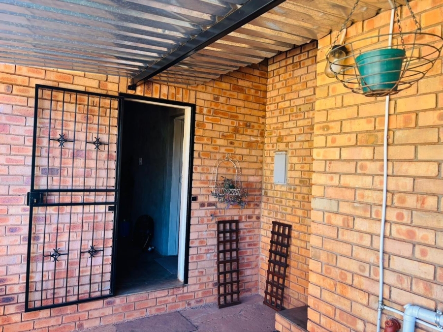 4 Bedroom Property for Sale in Chroompark Limpopo