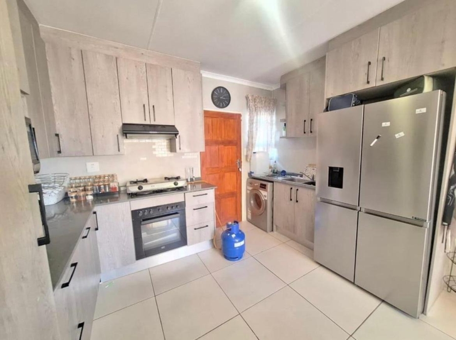 3 Bedroom Property for Sale in Ivydale A H Limpopo