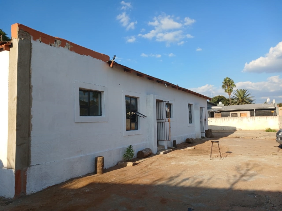 5 Bedroom Property for Sale in Westenburg Limpopo