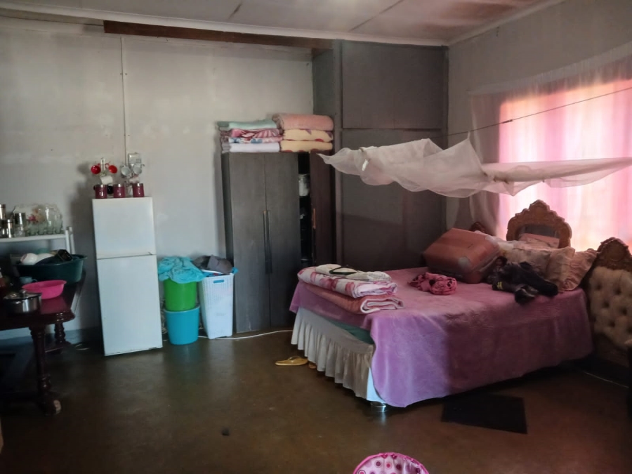 5 Bedroom Property for Sale in Westenburg Limpopo