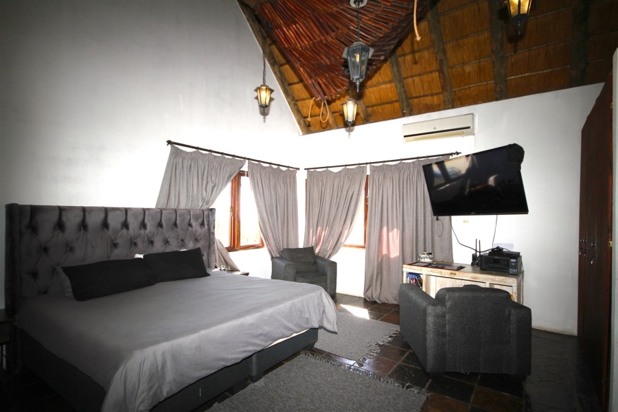 5 Bedroom Property for Sale in Kampersrus Limpopo