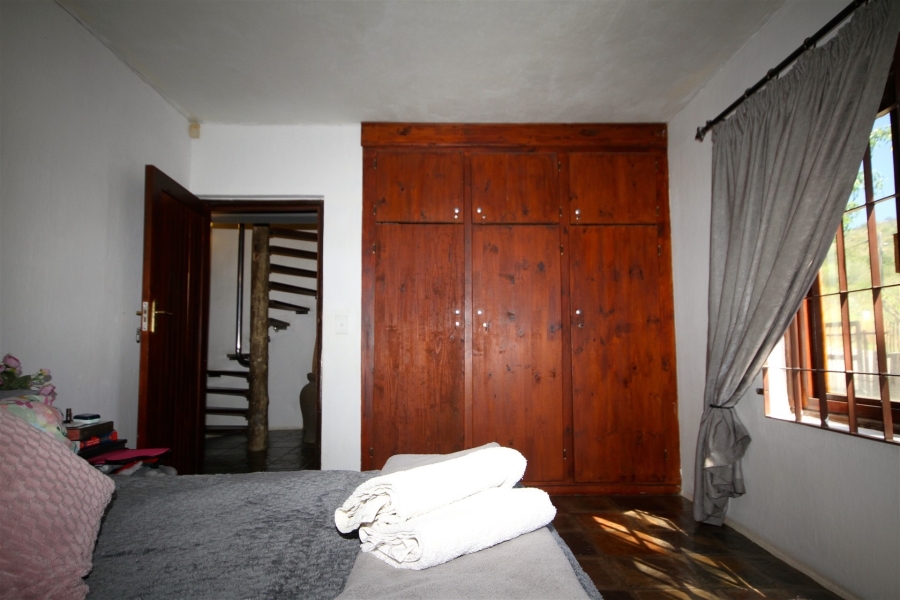 5 Bedroom Property for Sale in Kampersrus Limpopo