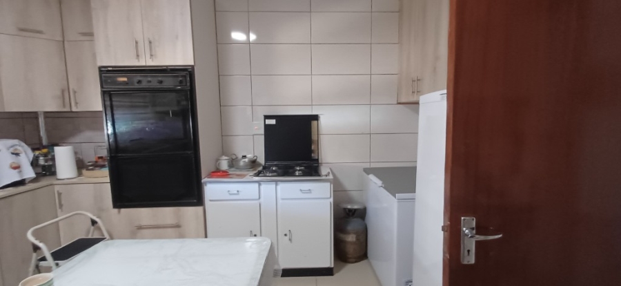 4 Bedroom Property for Sale in Jinnah Park Limpopo