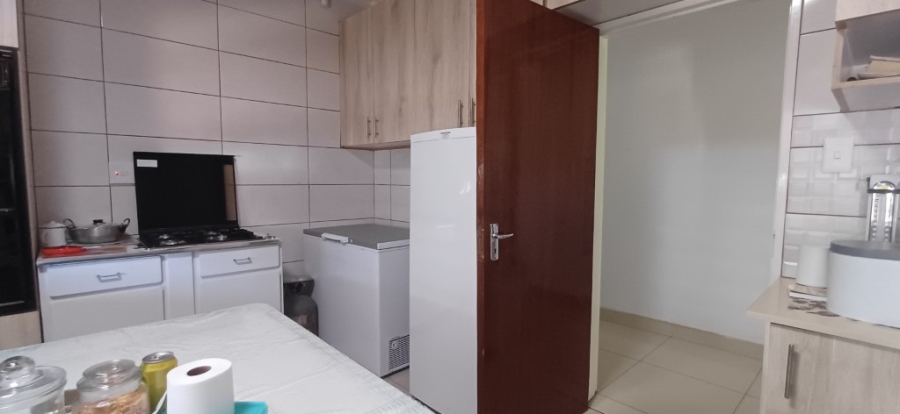 4 Bedroom Property for Sale in Jinnah Park Limpopo