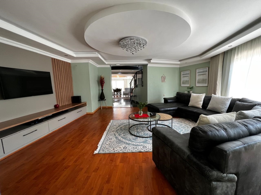 7 Bedroom Property for Sale in Sterpark Limpopo