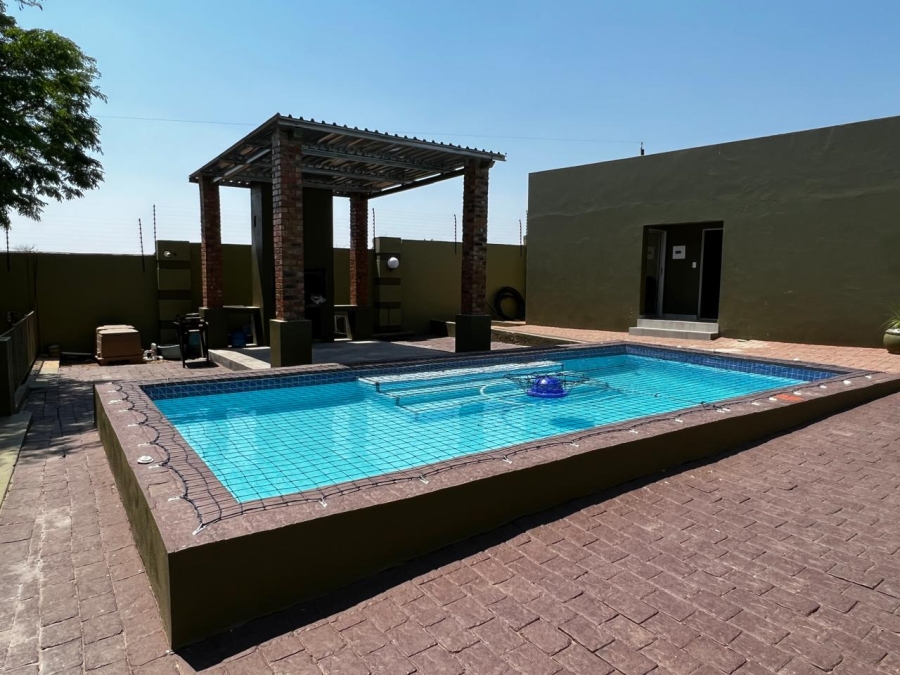 7 Bedroom Property for Sale in Sterpark Limpopo
