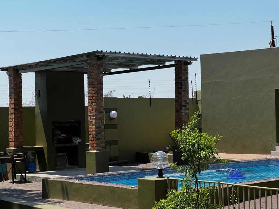 7 Bedroom Property for Sale in Sterpark Limpopo