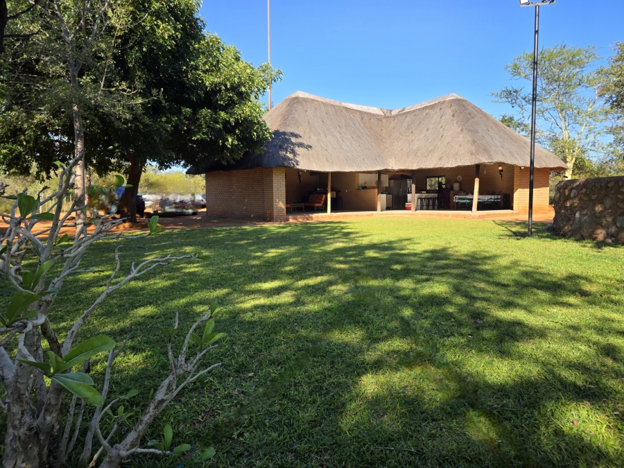 6 Bedroom Property for Sale in Alldays Limpopo