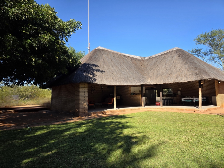 6 Bedroom Property for Sale in Alldays Limpopo