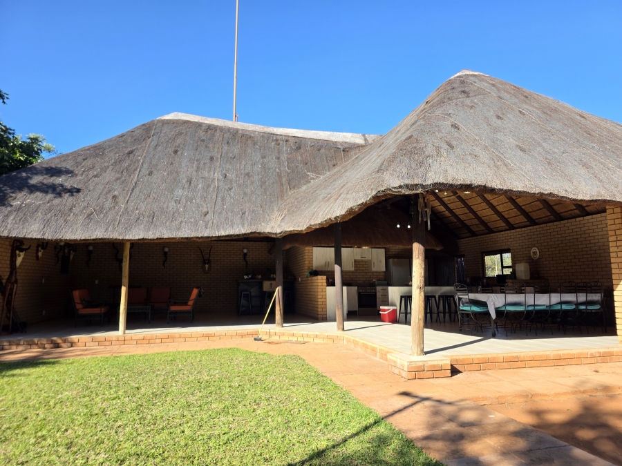 6 Bedroom Property for Sale in Alldays Limpopo