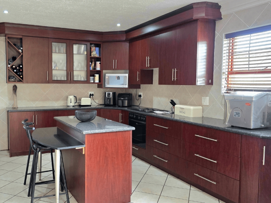 3 Bedroom Property for Sale in Bendor Limpopo