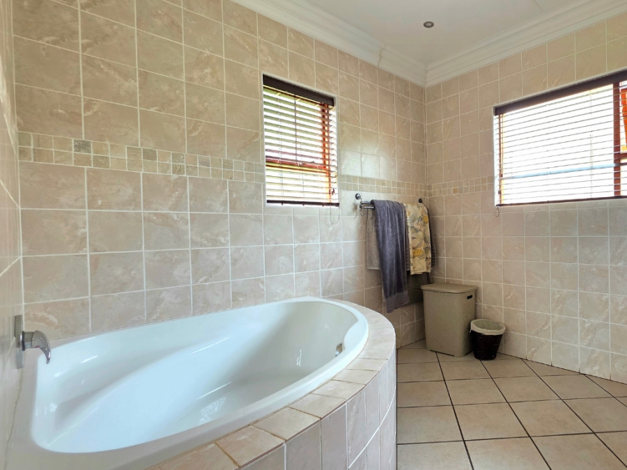 3 Bedroom Property for Sale in Bendor Limpopo