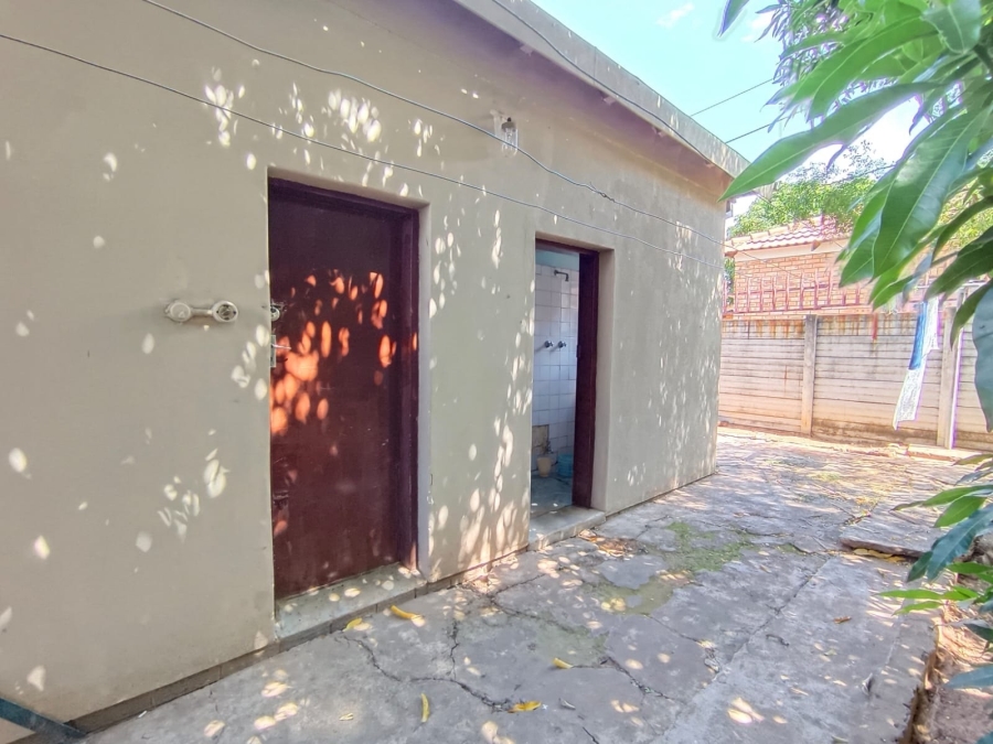 4 Bedroom Property for Sale in Jinnah Park Limpopo