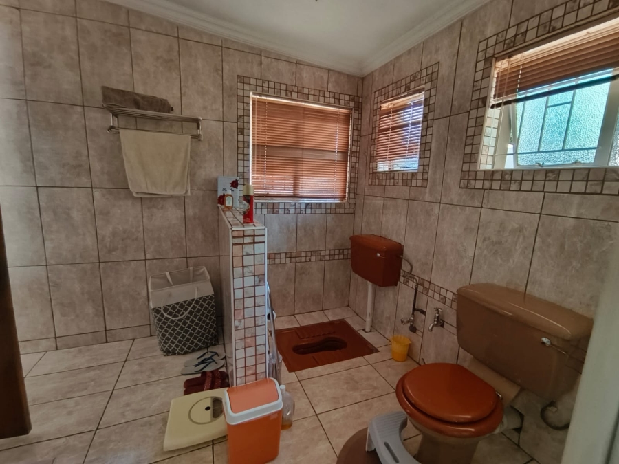 4 Bedroom Property for Sale in Jinnah Park Limpopo