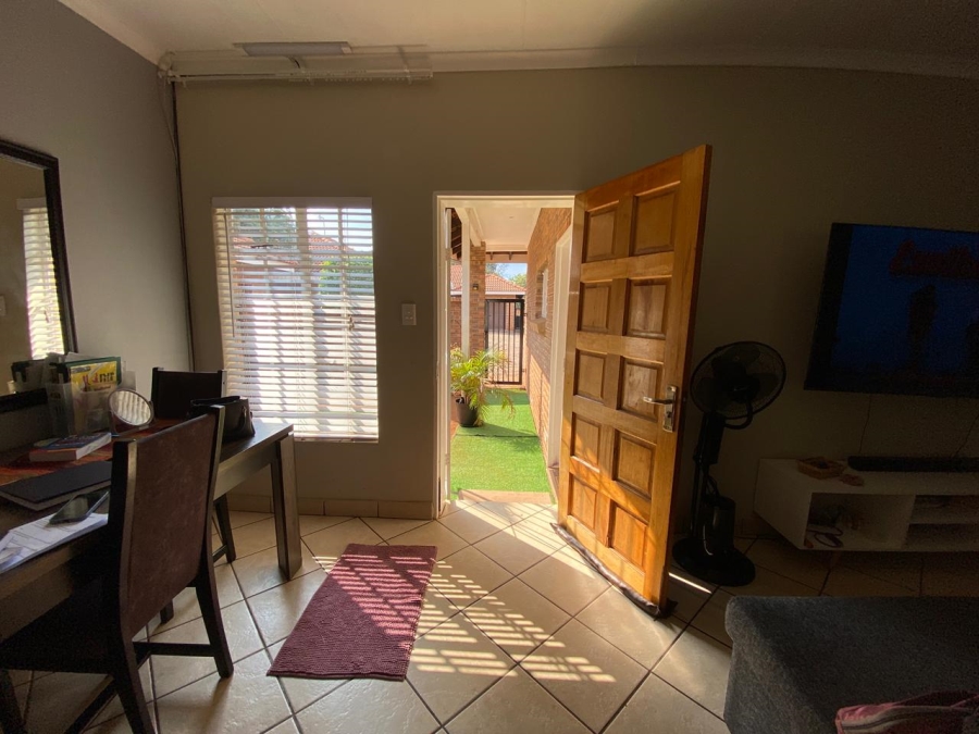 2 Bedroom Property for Sale in Mokopane Central Limpopo